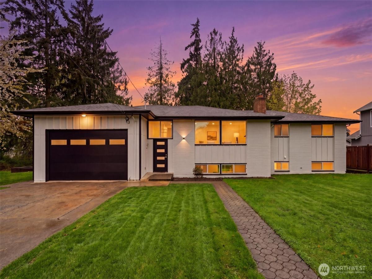MLS #NWM2512495 image #0