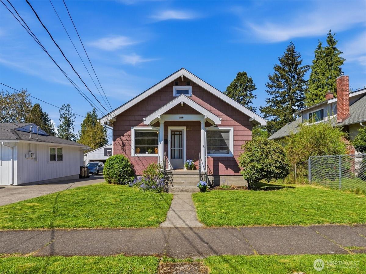 MLS #NWM2513361 image #0