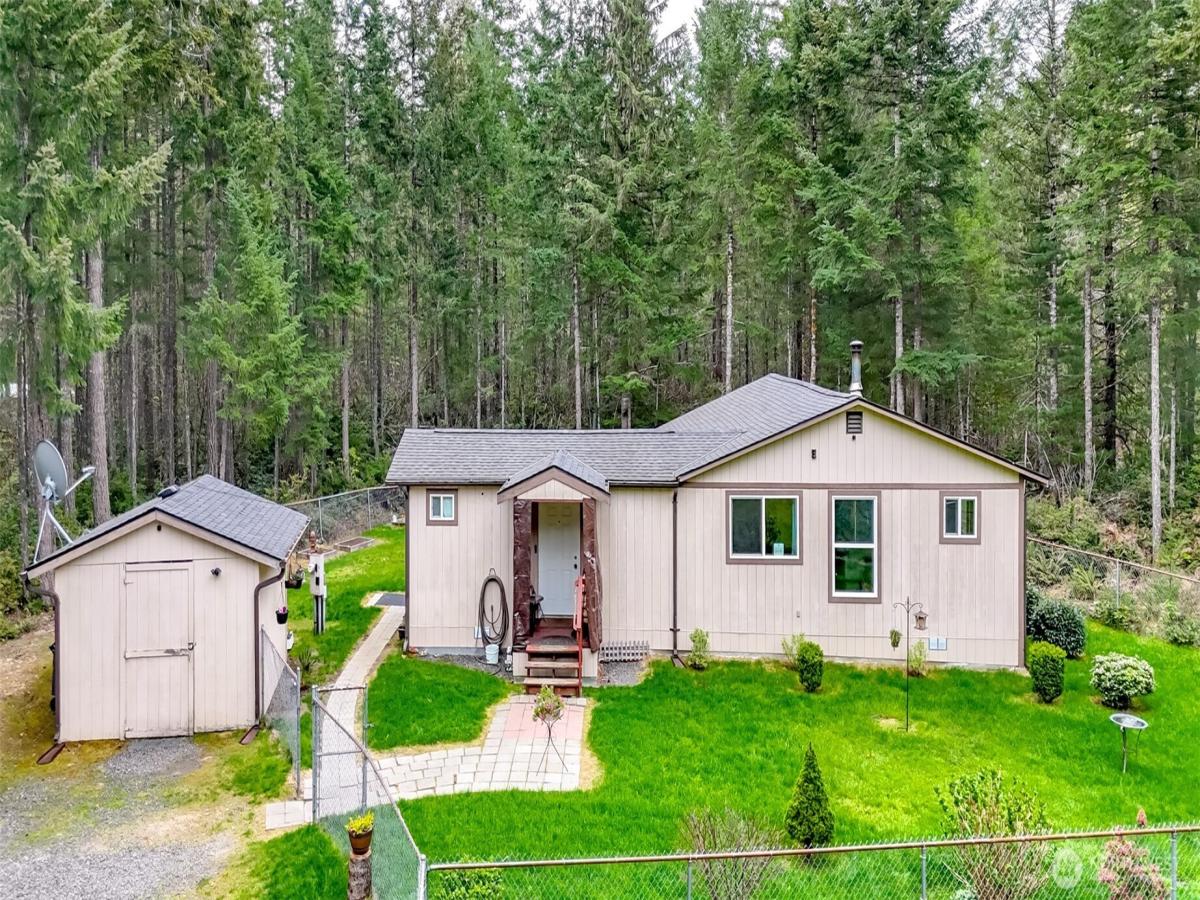 MLS #NWM2513650 image #0