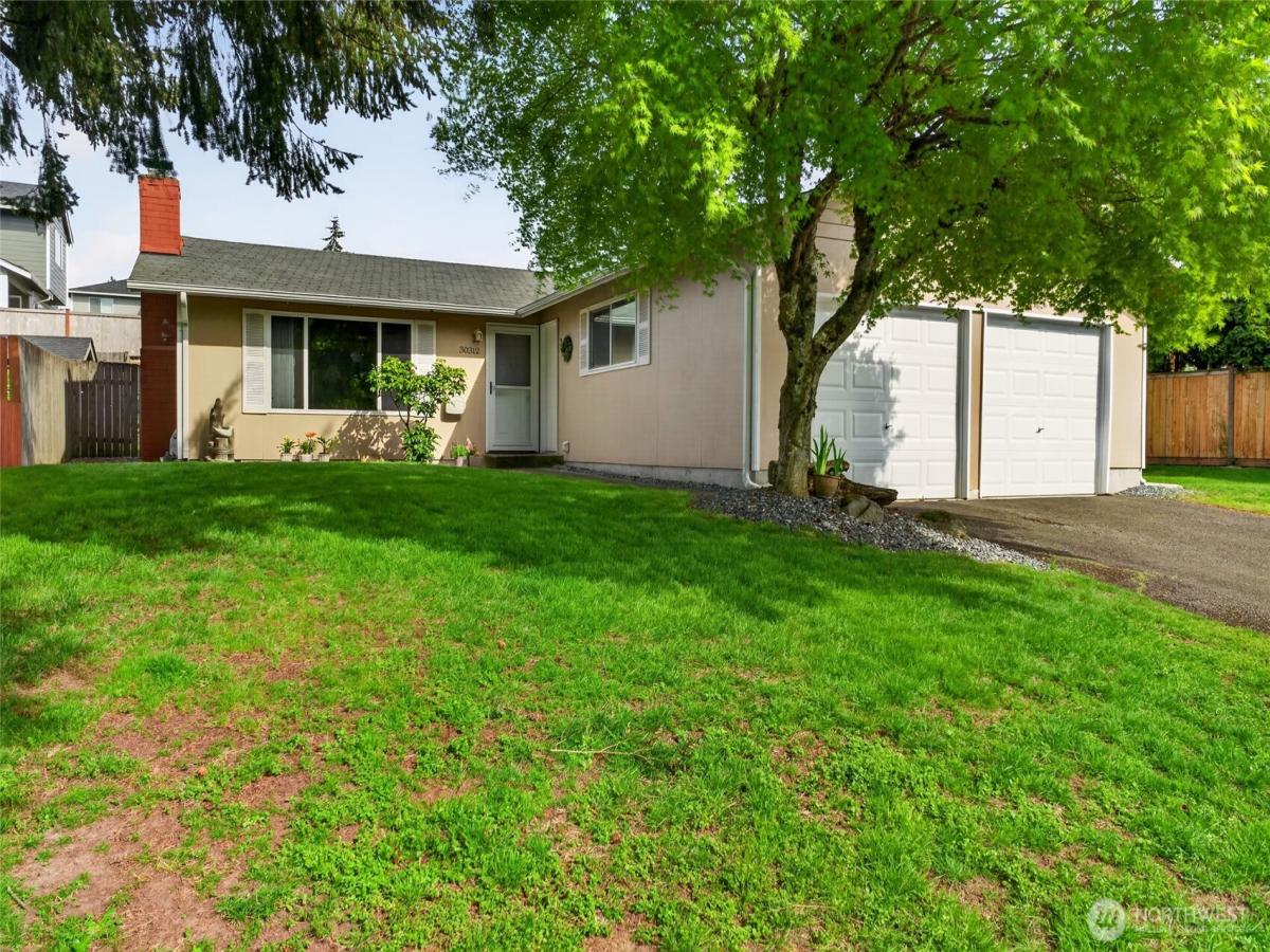 MLS #NWM2513656 image #0
