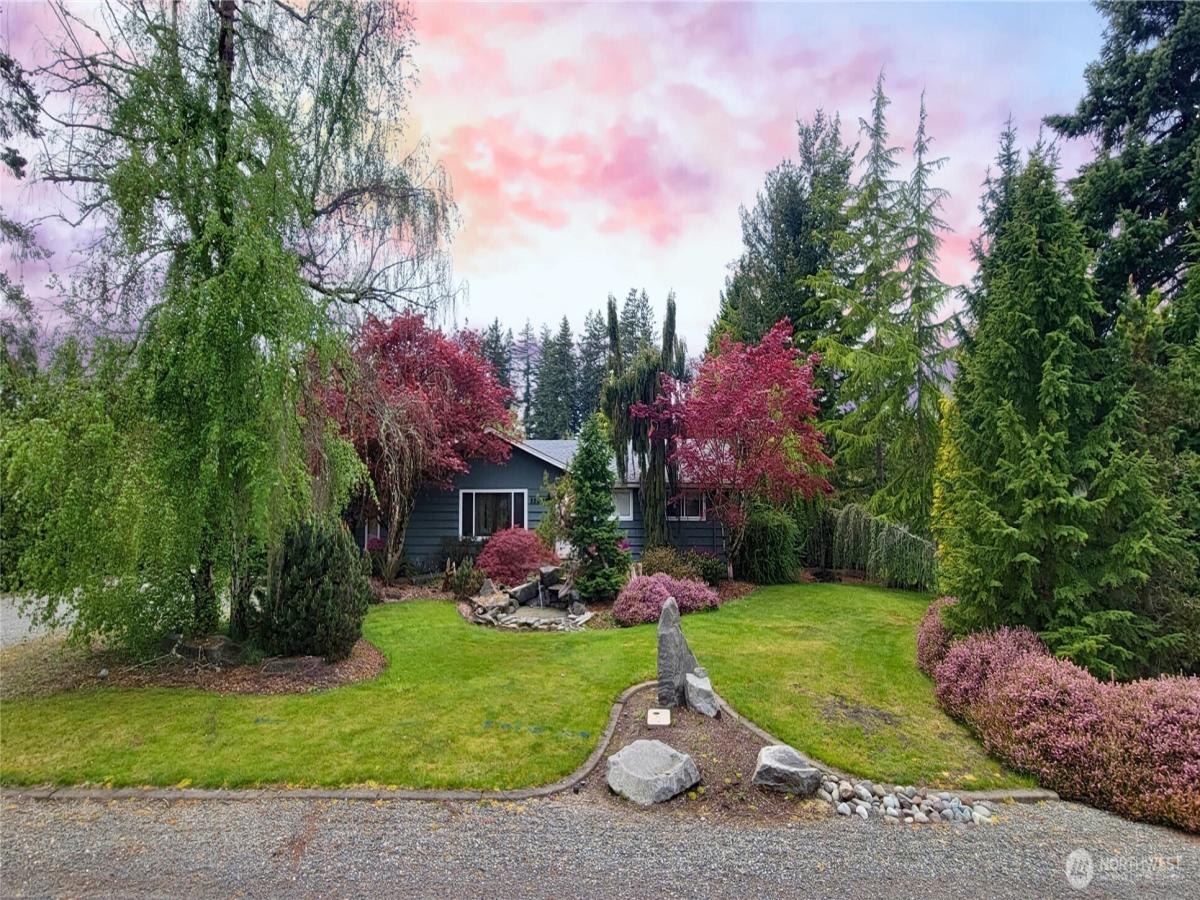 MLS #NWM2513754 image #0