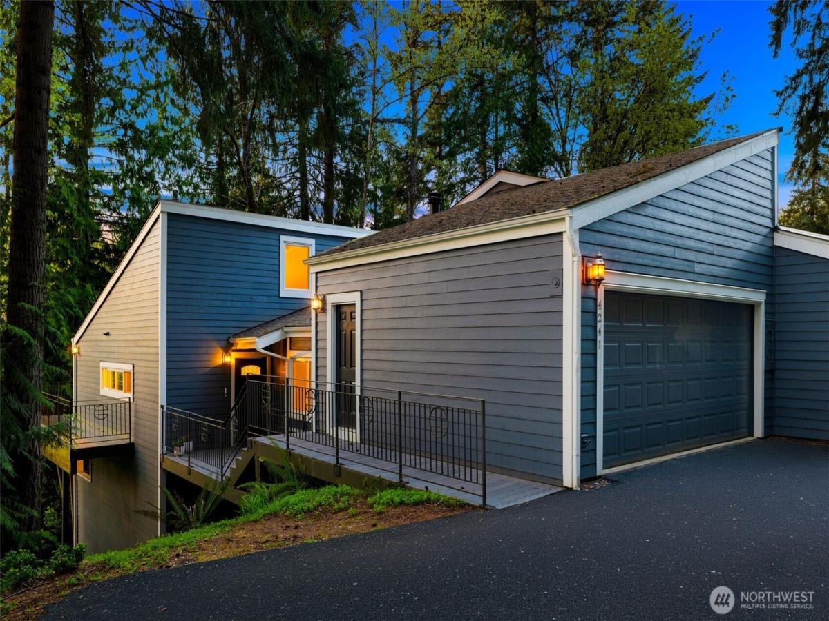 MLS #NWM2515519 image #0