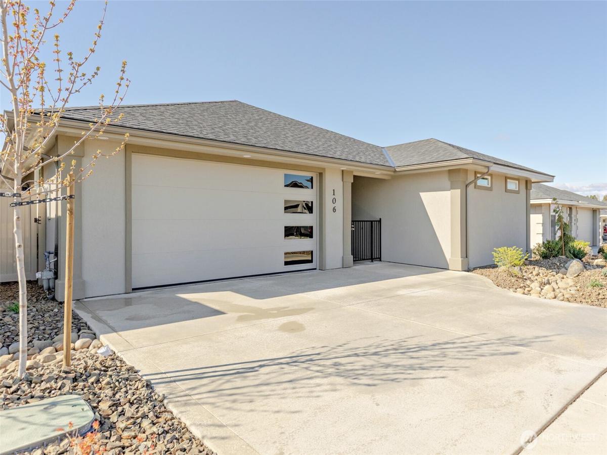 MLS #NWM2515686 image #0
