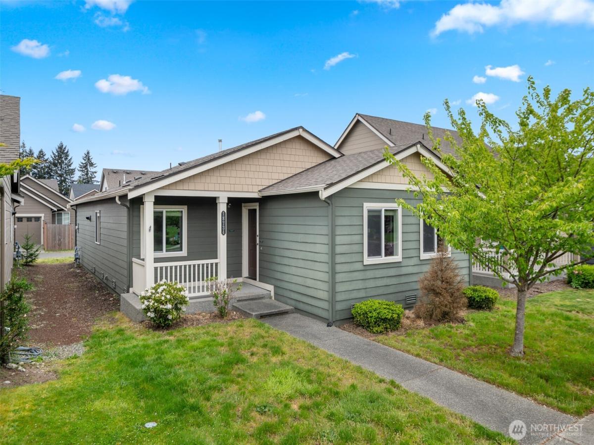 MLS #NWM2515836 image #0