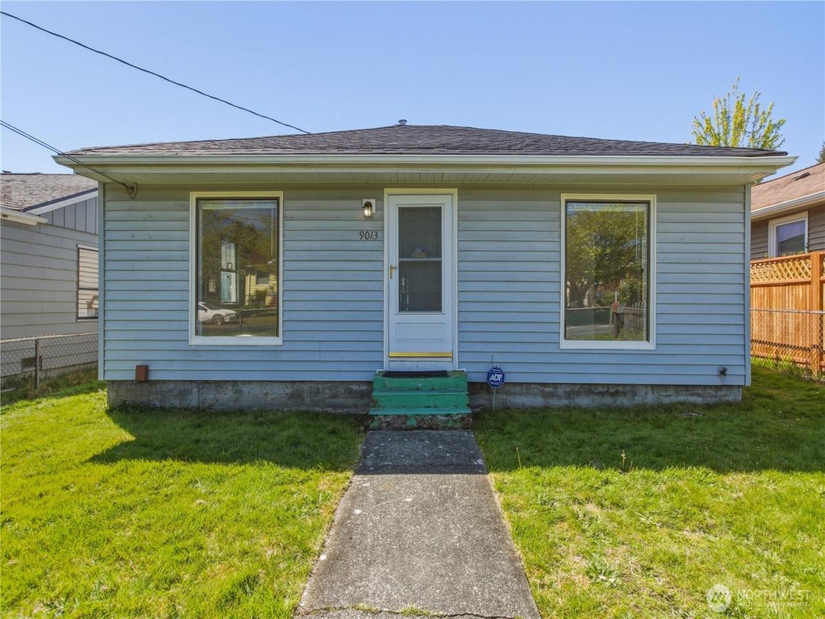 MLS #NWM2516407 image #0