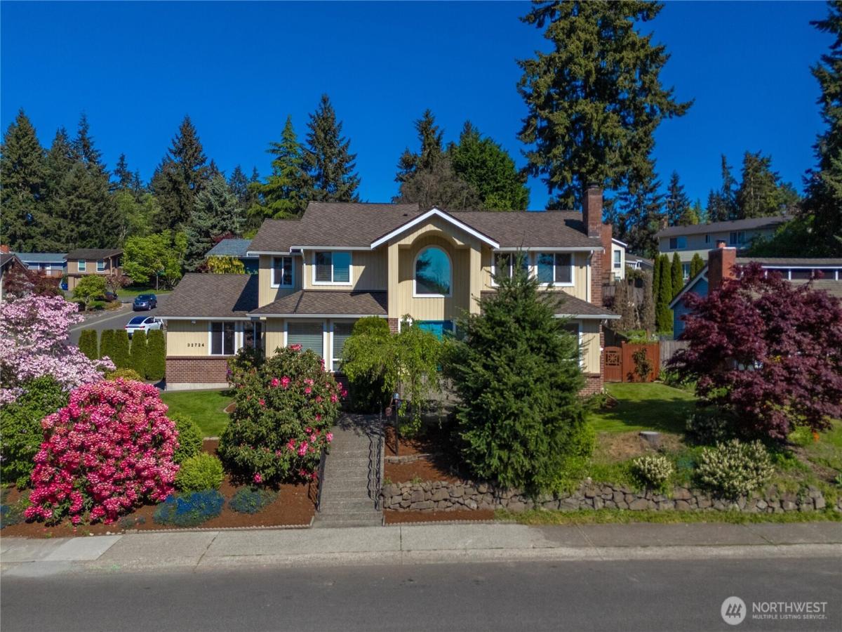 MLS #NWM2516556 image #0