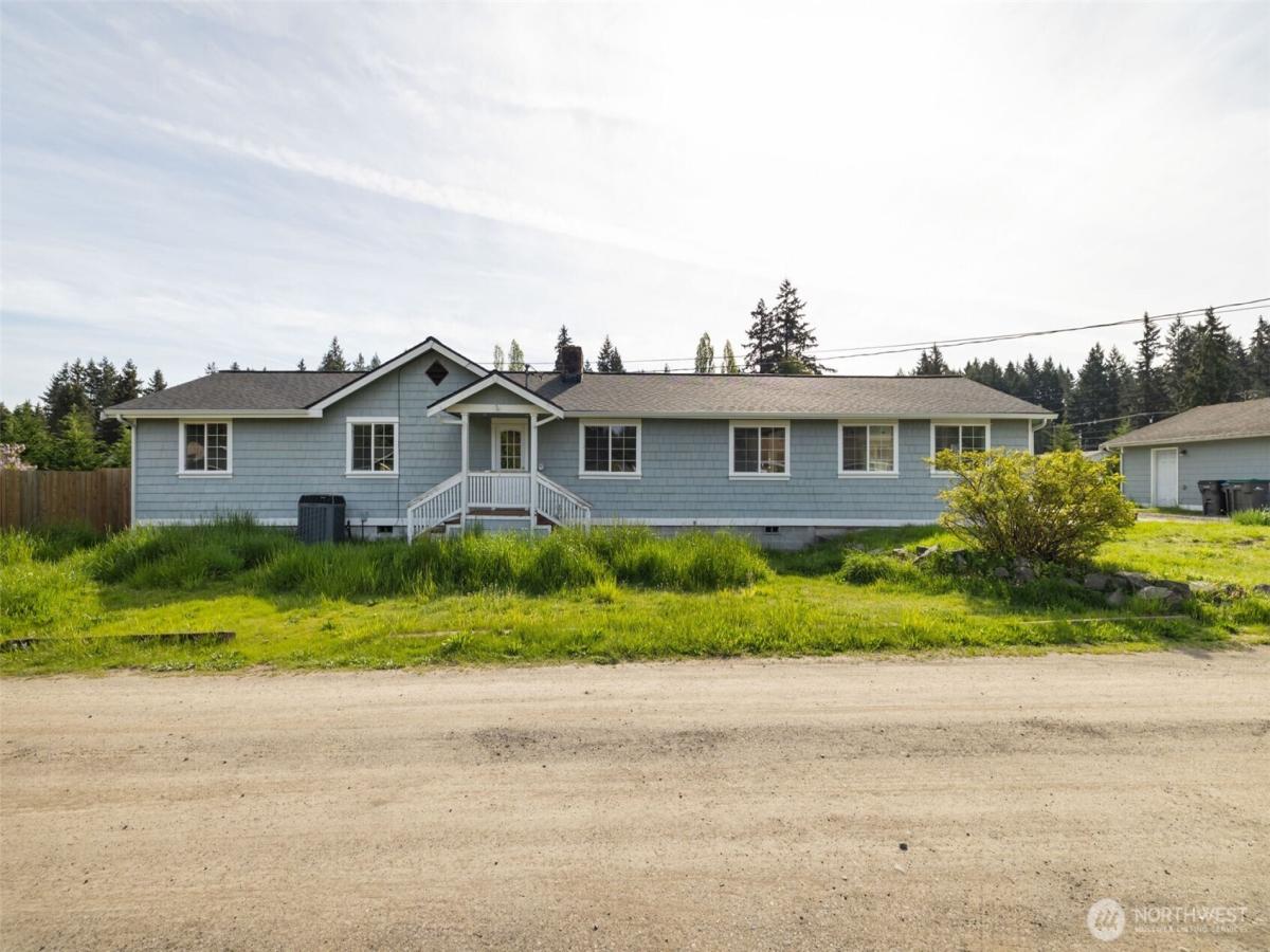MLS #NWM2516672 image #0