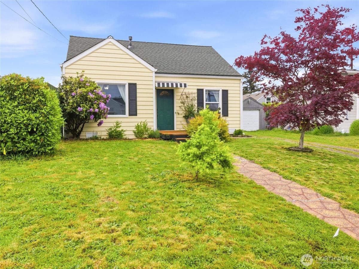 MLS #NWM2516711 image #0