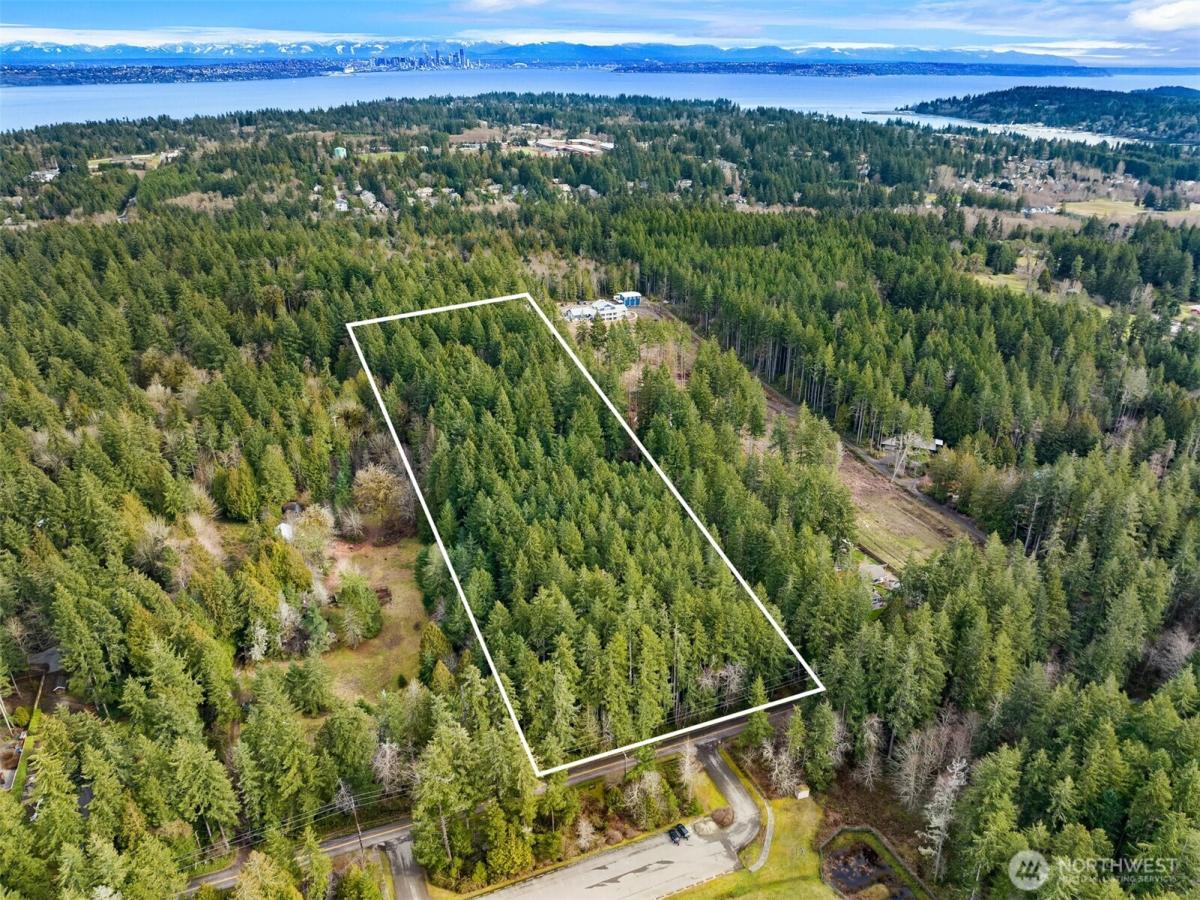 MLS #NWM2516719 image #0