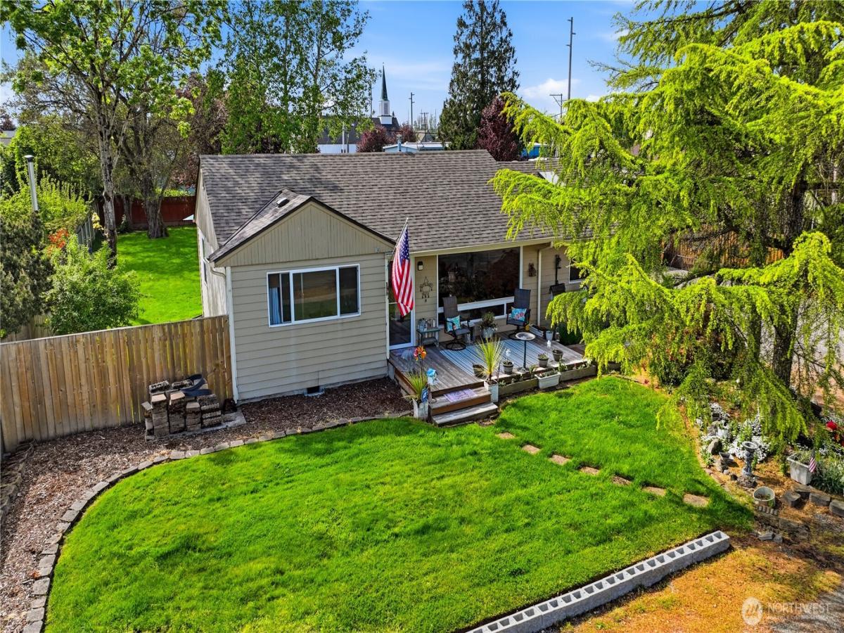 MLS #NWM2517631 image #0