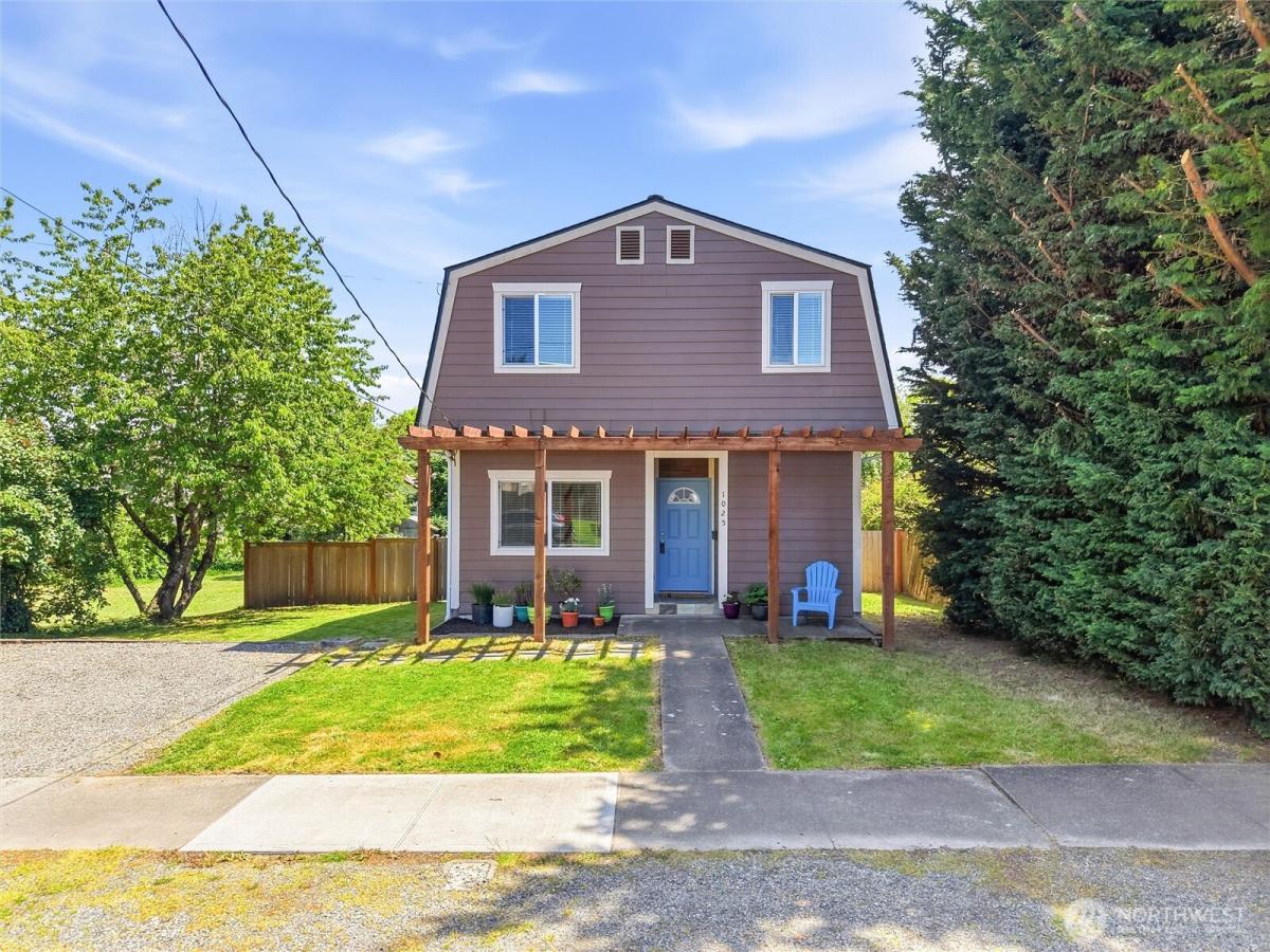 MLS #NWM2520306 image #0