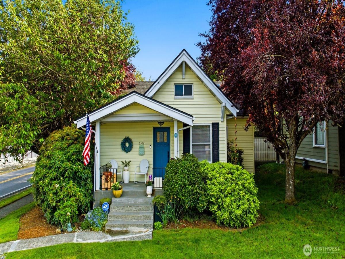 MLS #NWM2520654 image #0