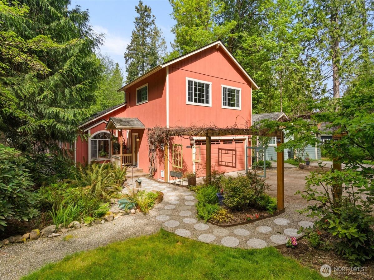 MLS #NWM2520756 image #0