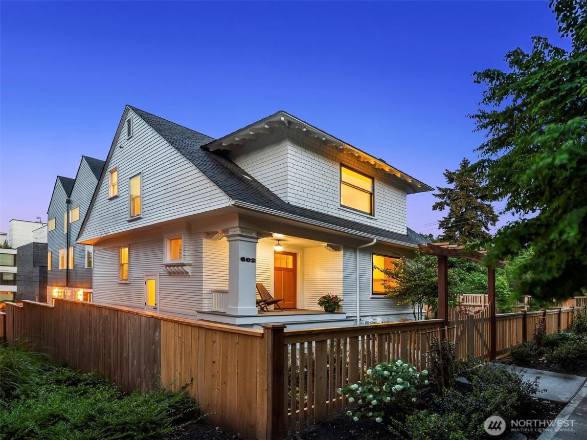 MLS #NWM2521632 image #0