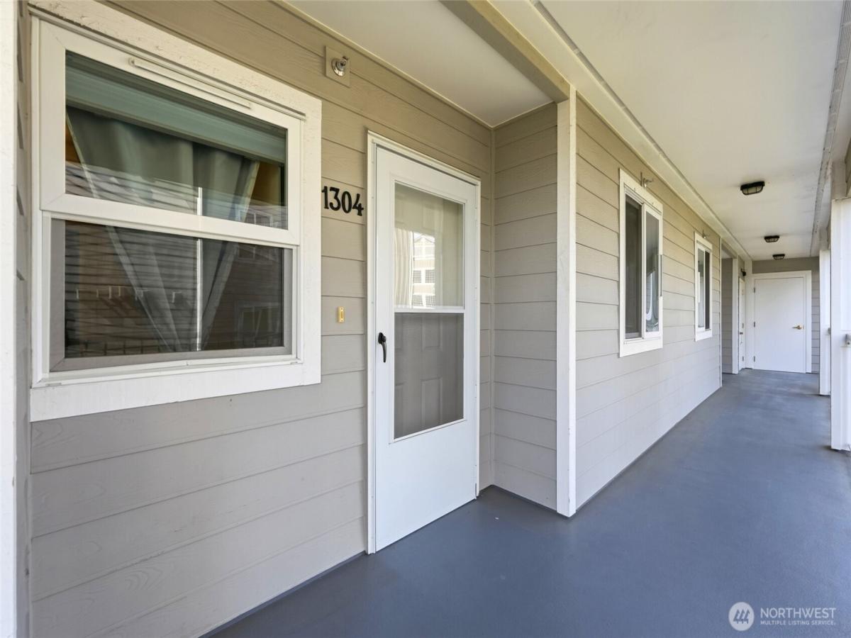 MLS #NWM2522084 image #0