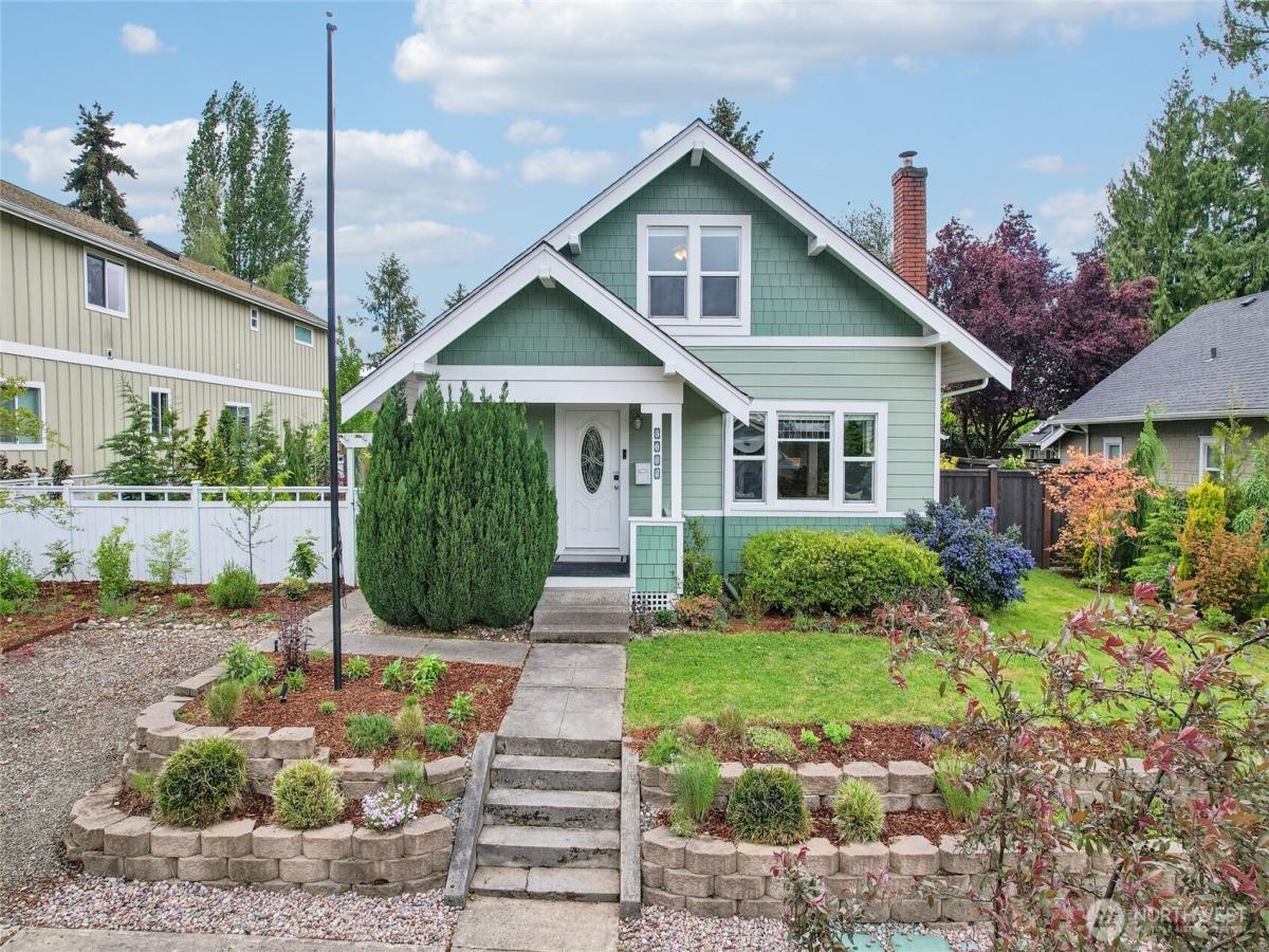 MLS #NWM2522664 image #0