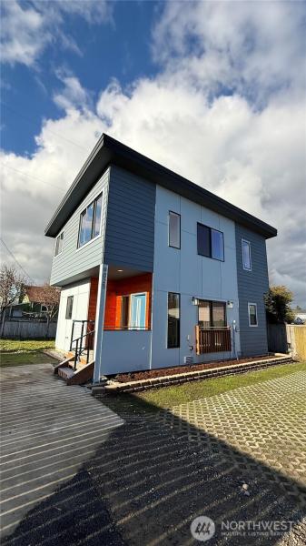 MLS #NWM2522951 image #0
