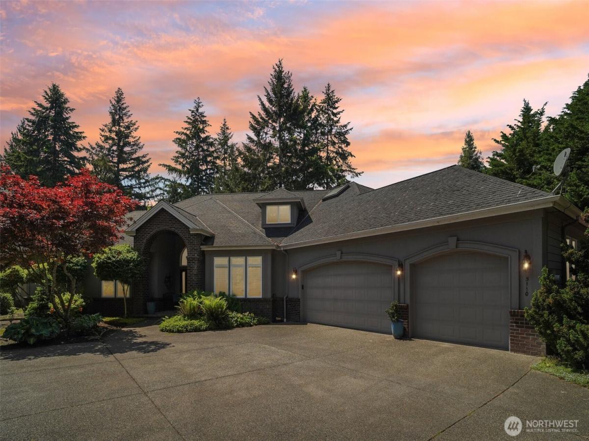 MLS #NWM2523586 image #0
