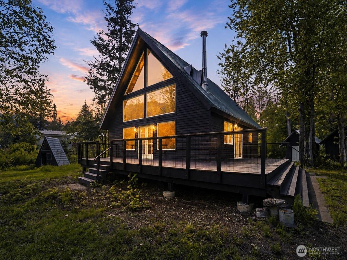 MLS #NWM2523827 image #0