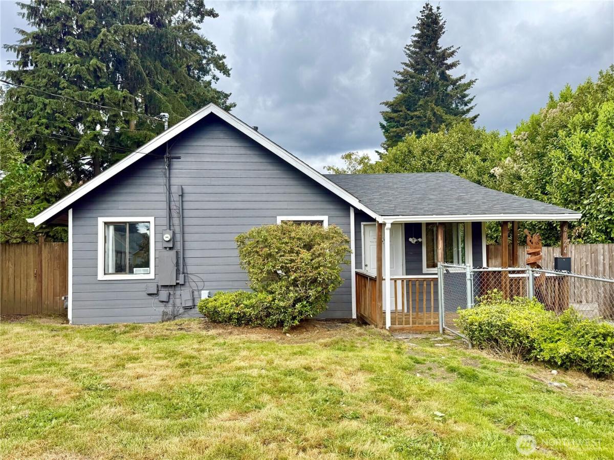 MLS #NWM2524651 image #0