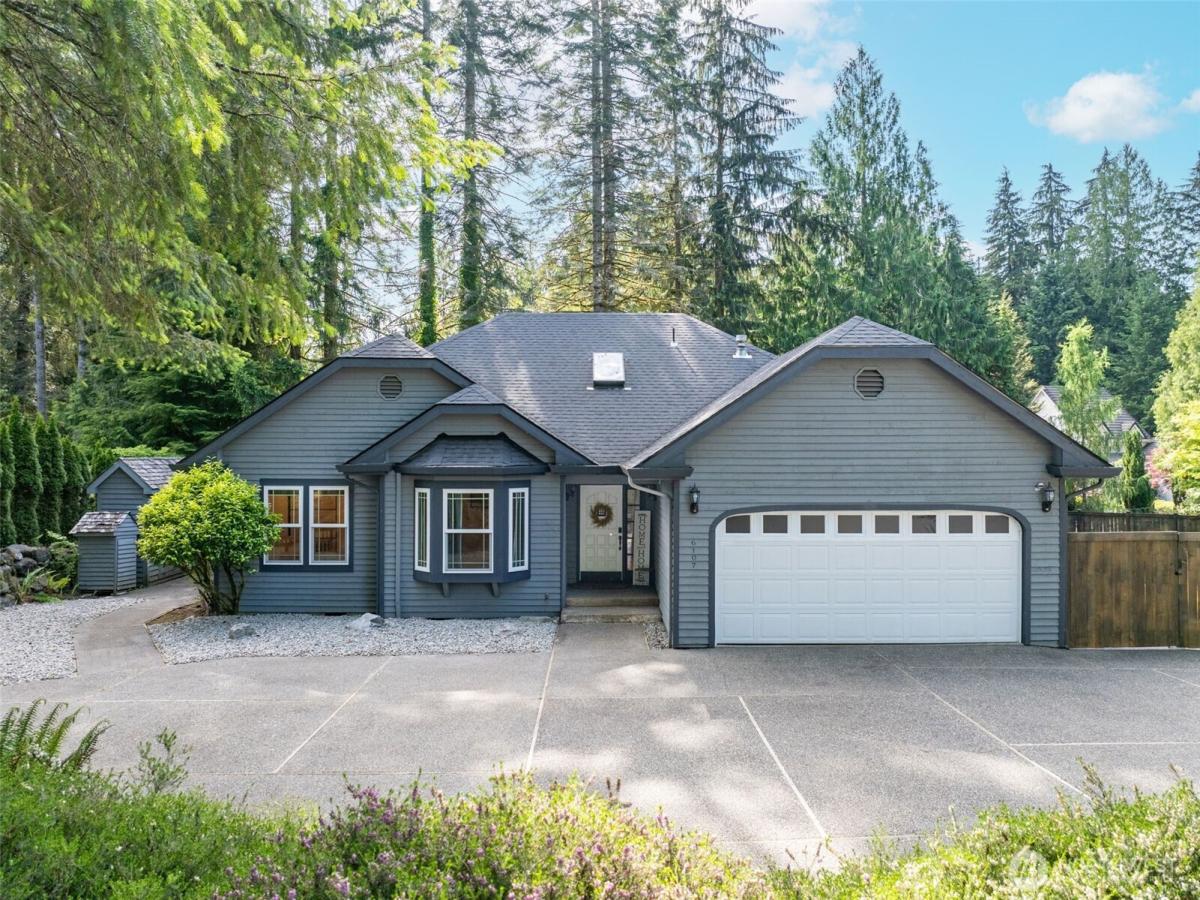MLS #NWM2524656 image #0