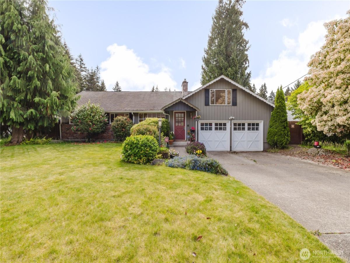MLS #NWM2524711 image #0