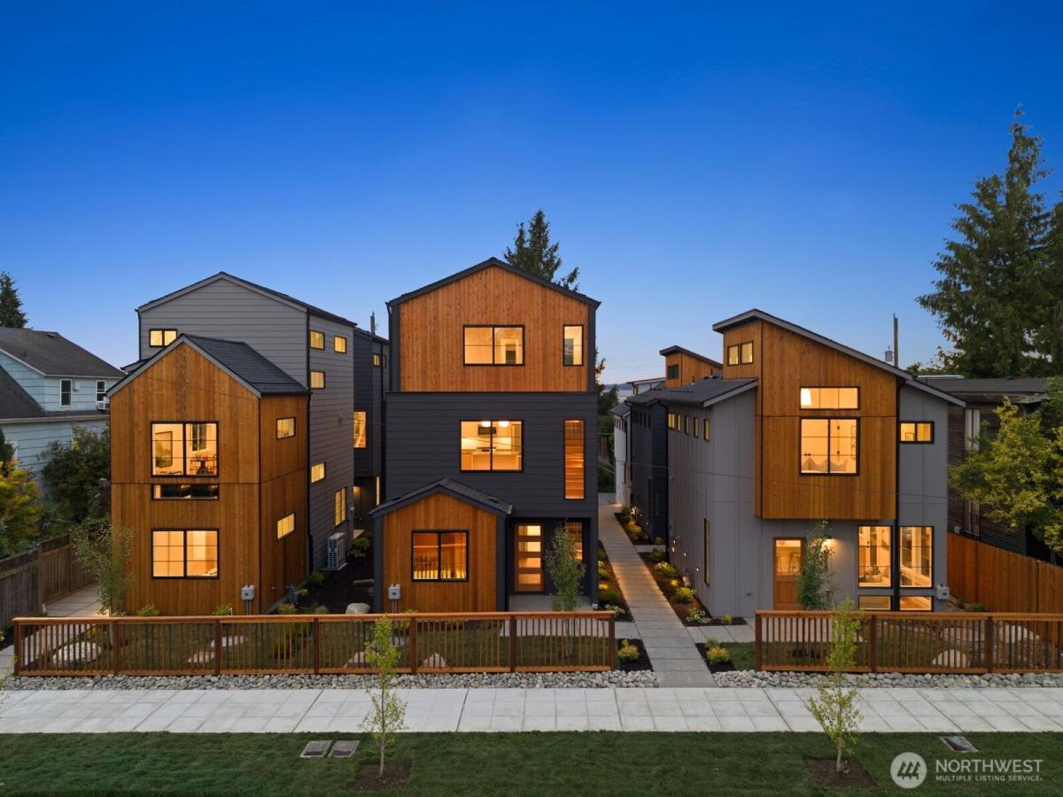 MLS #NWM2525004 image #0