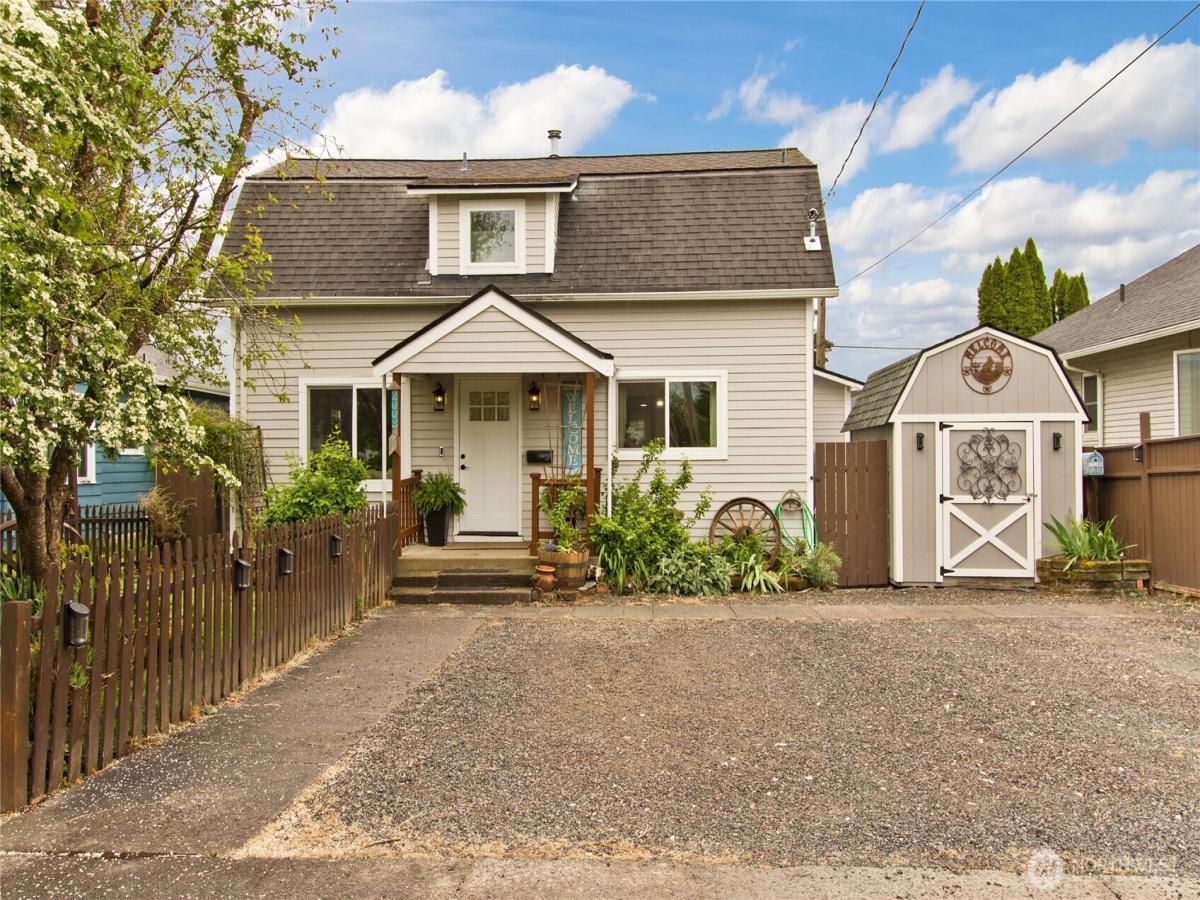 MLS #NWM2525035 image #0