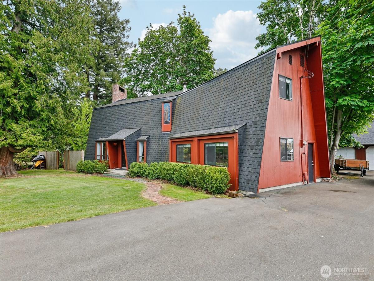 MLS #NWM2525888 image #0