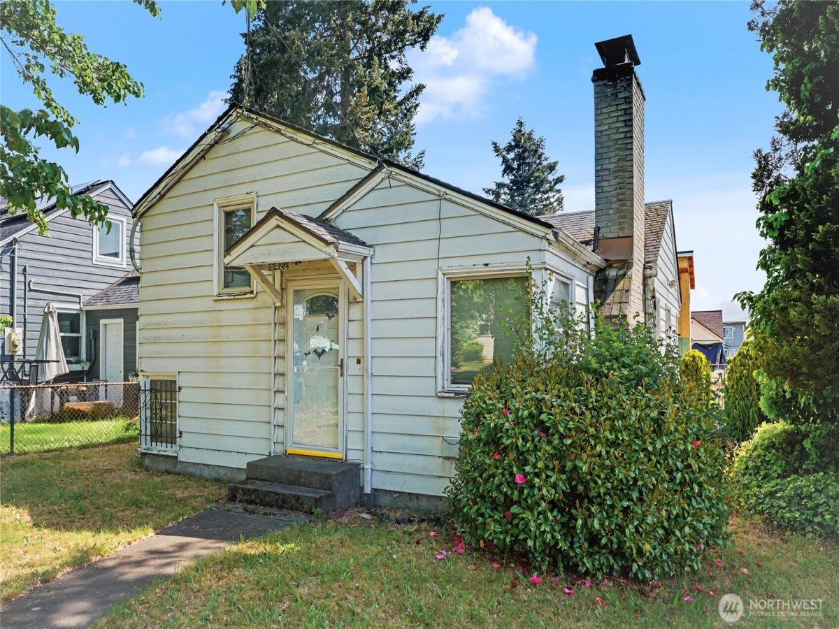 MLS #NWM2526171 image #0