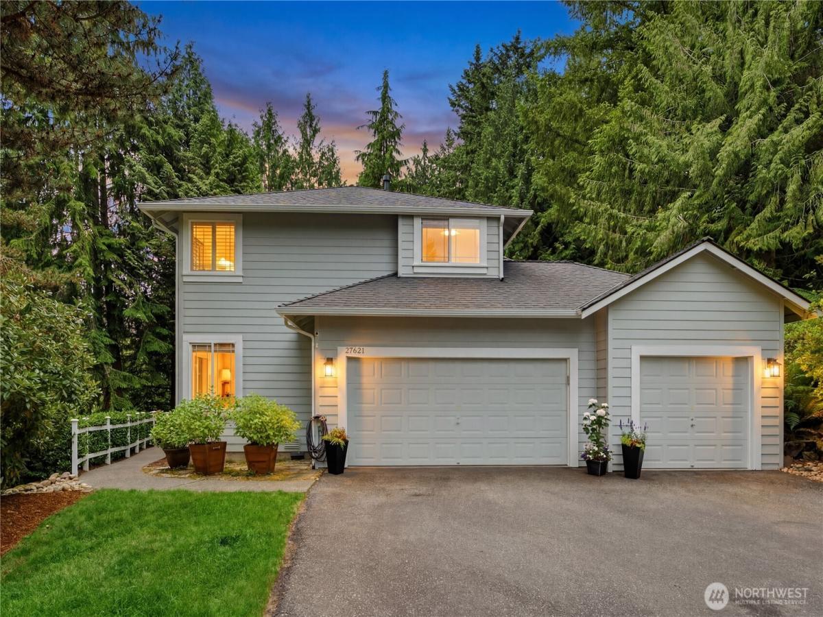 MLS #NWM2526600 image #0