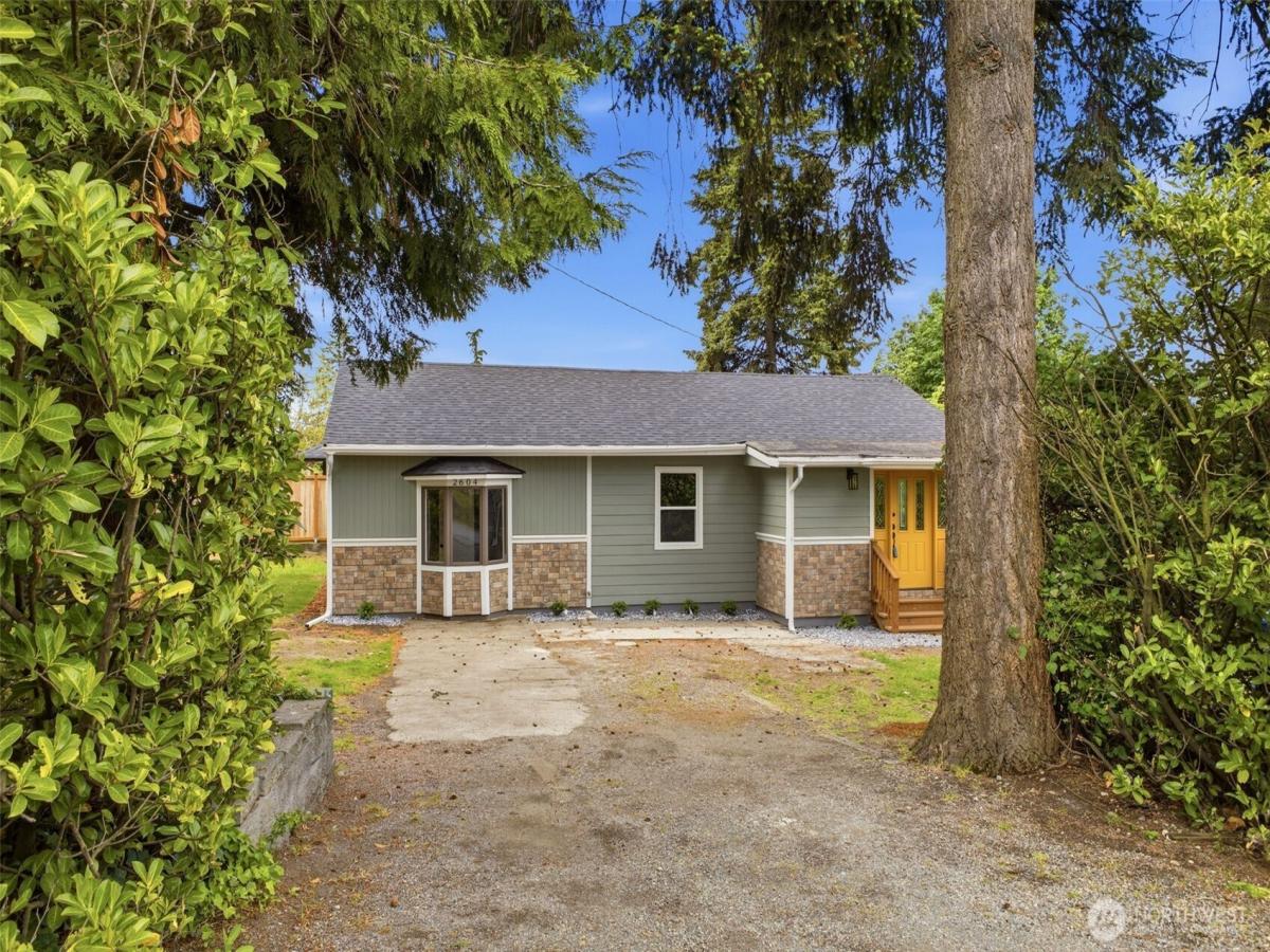 MLS #NWM2526750 image #0