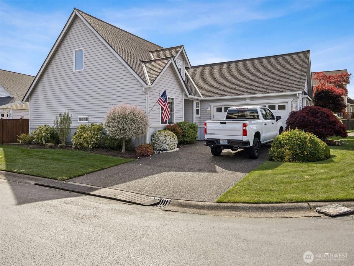 MLS #NWM2527279 image #0