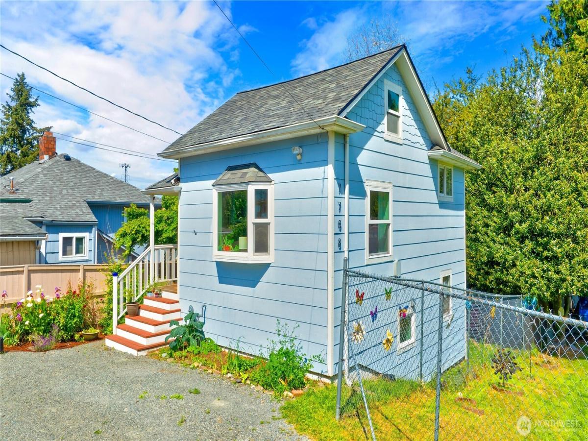 MLS #NWM2527749 image #0