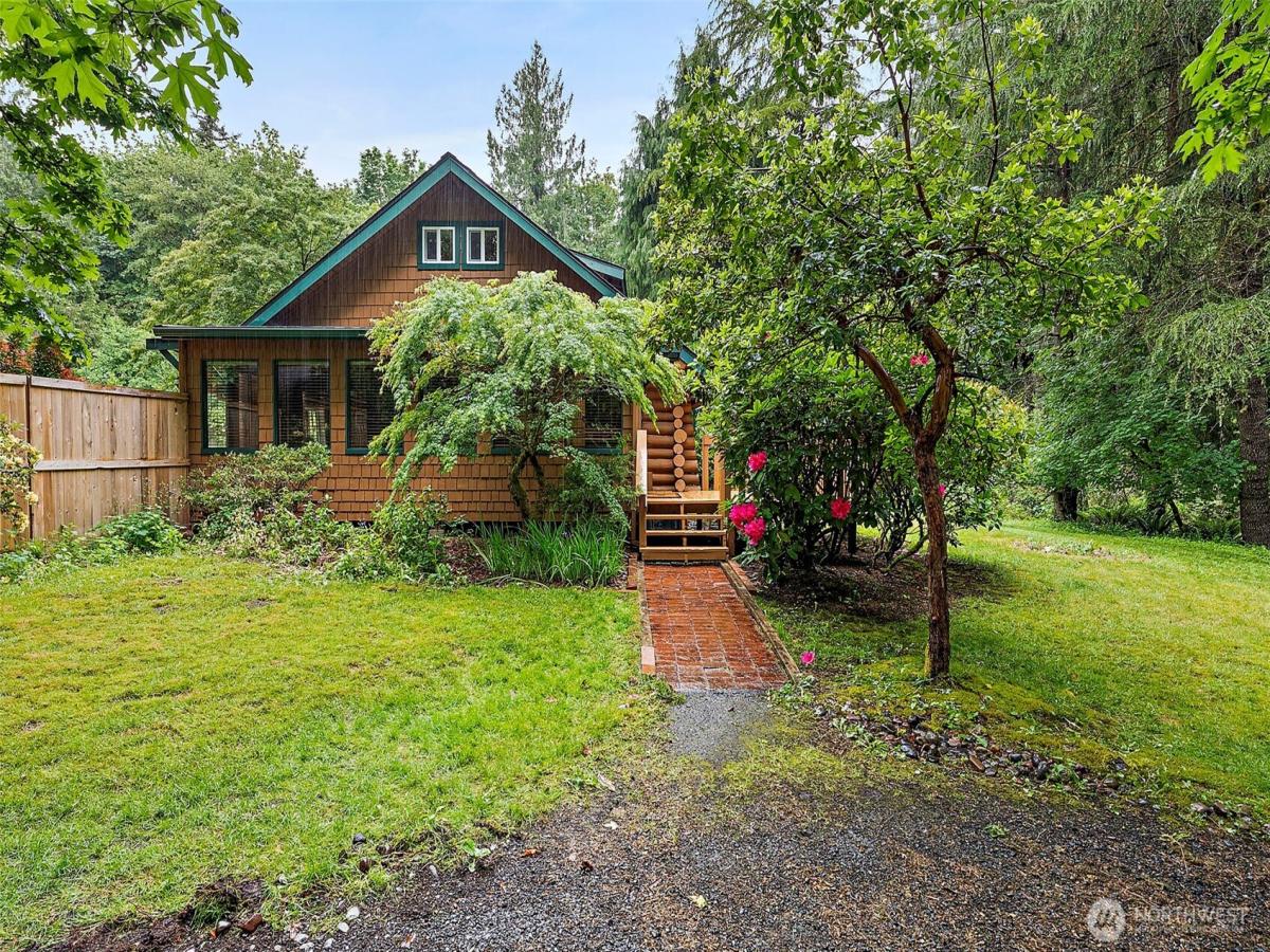 MLS #NWM2527763 image #0
