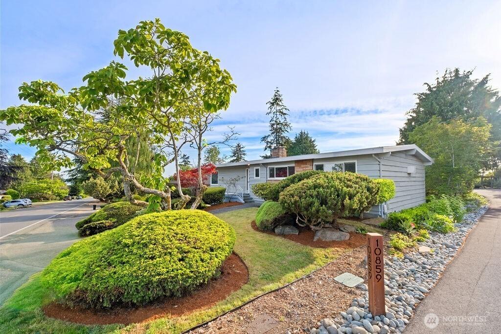 MLS #NWM2527844 image #0