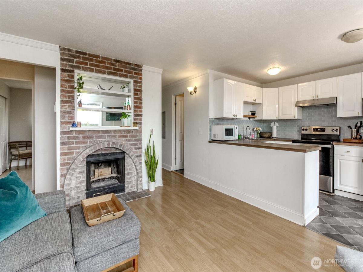 MLS #NWM2527881 image #0