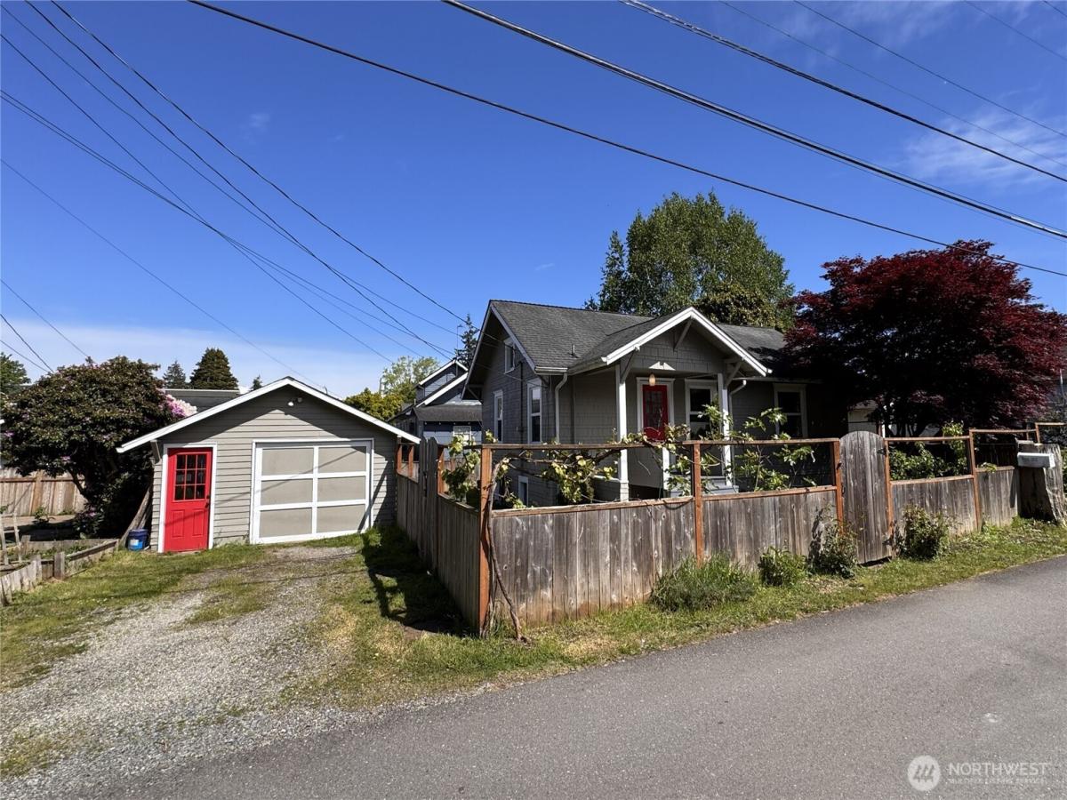MLS #NWM2527939 image #0