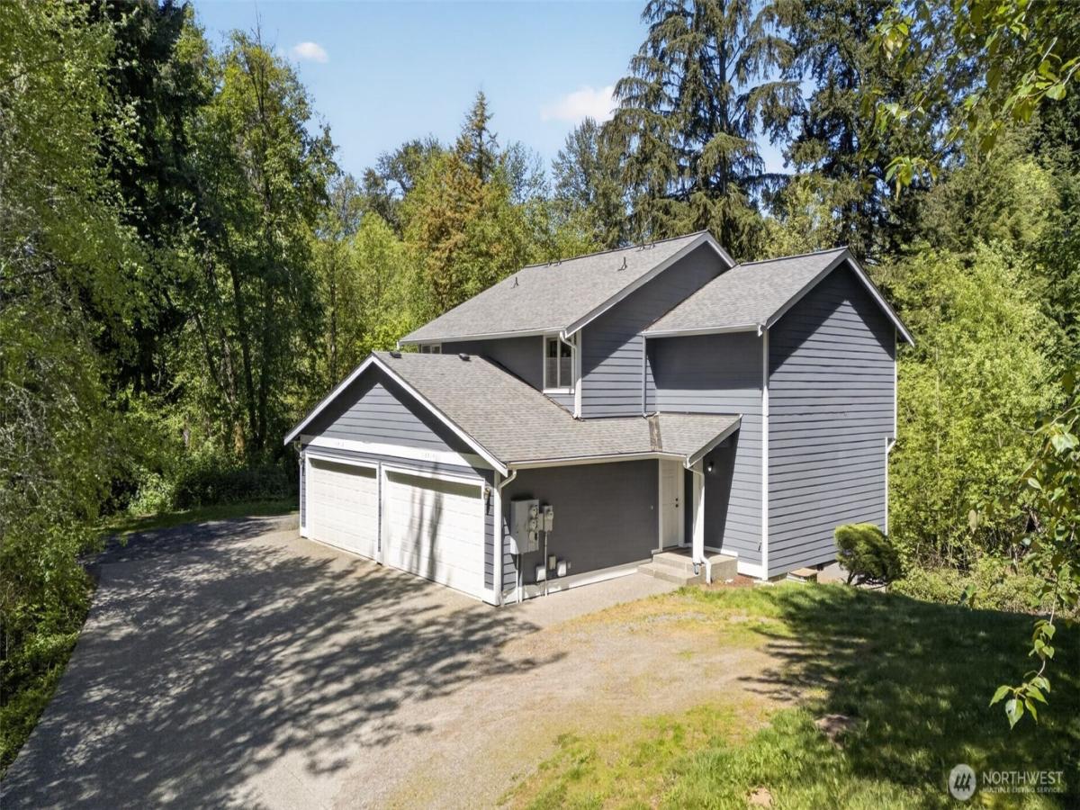 MLS #NWM2528148 image #0