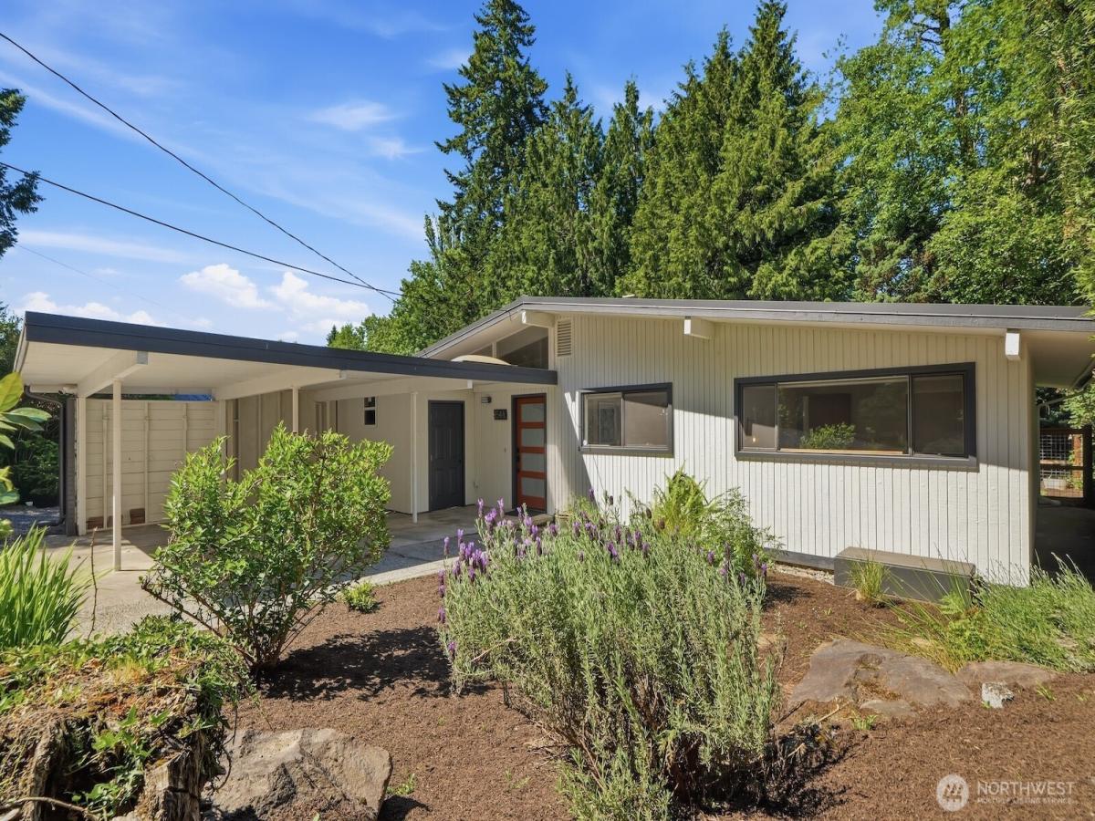 MLS #NWM2528371 image #0
