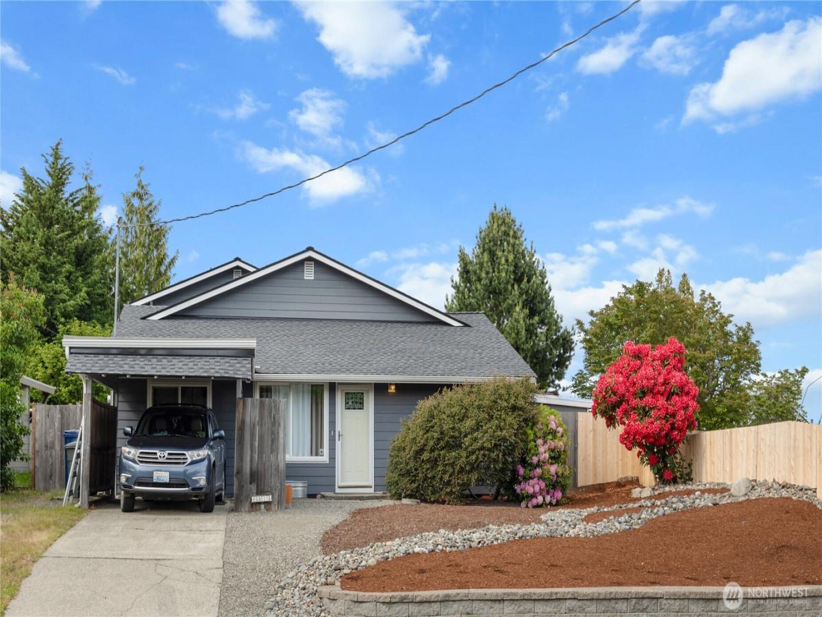 MLS #NWM2528646 image #0