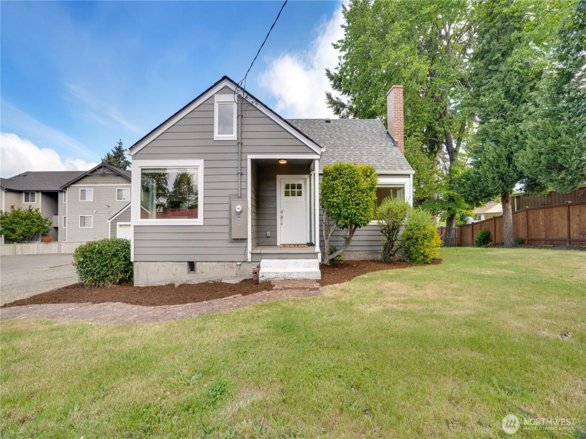 MLS #NWM2528984 image #0
