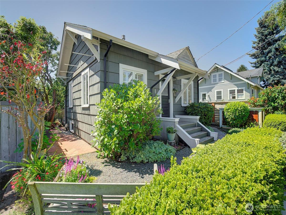 MLS #NWM2529235 image #0