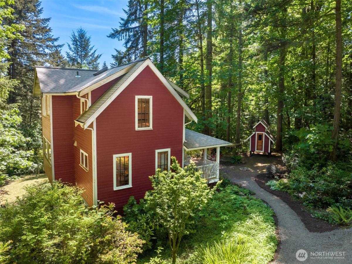 MLS #NWM2529538 image #0
