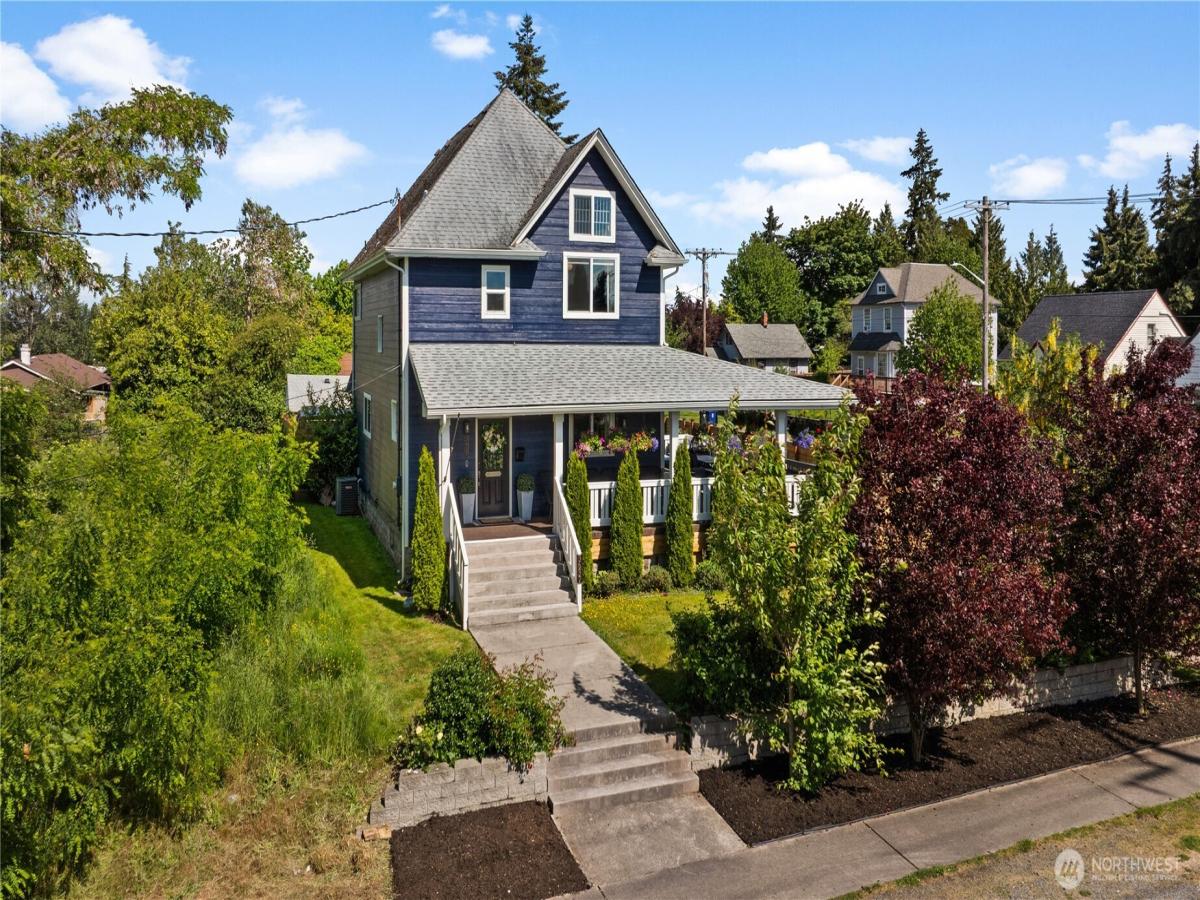 MLS #NWM2530557 image #0