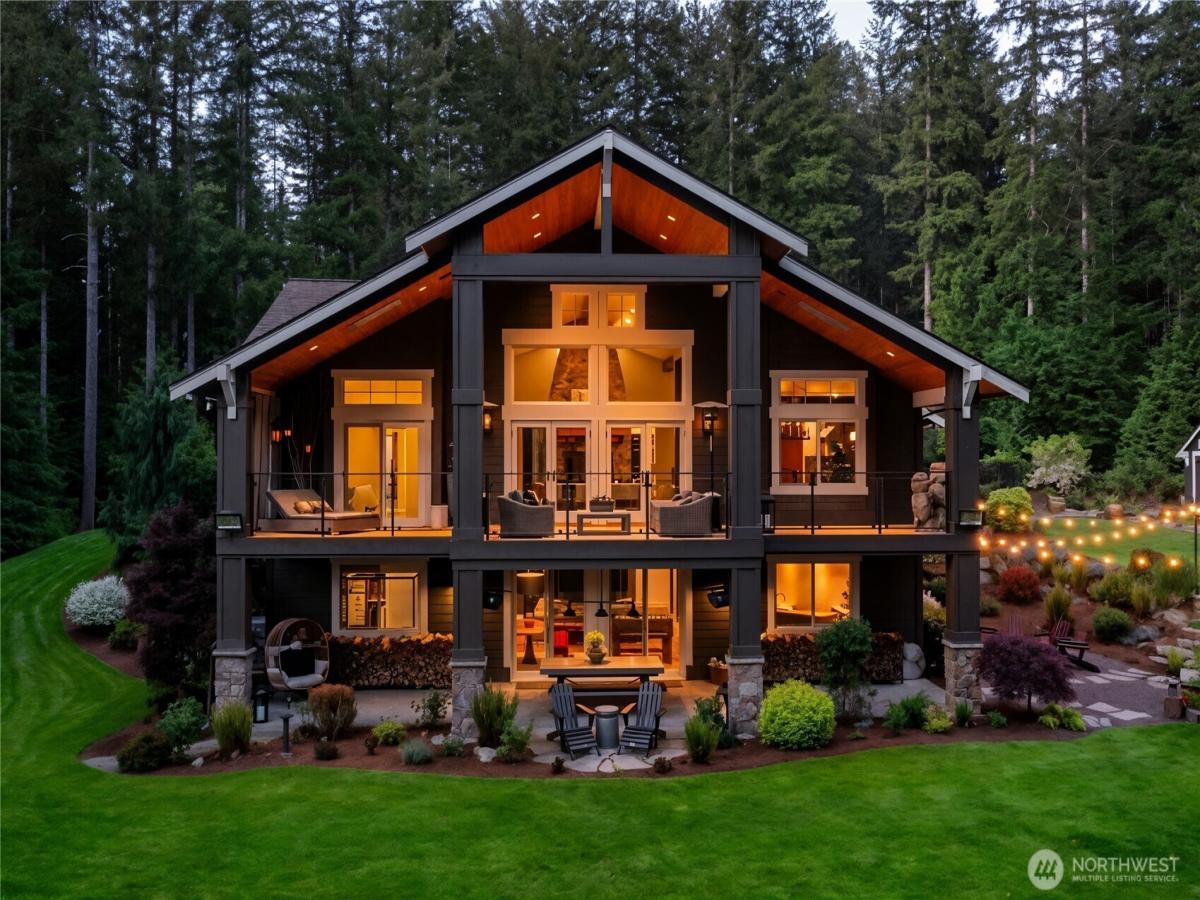 MLS #NWM2531531 image #0