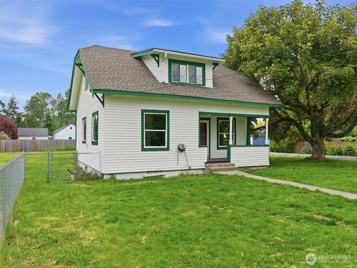 MLS #NWM2532330 image #0