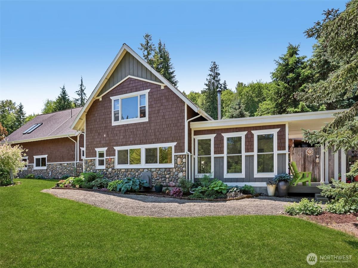MLS #NWM2532364 image #0
