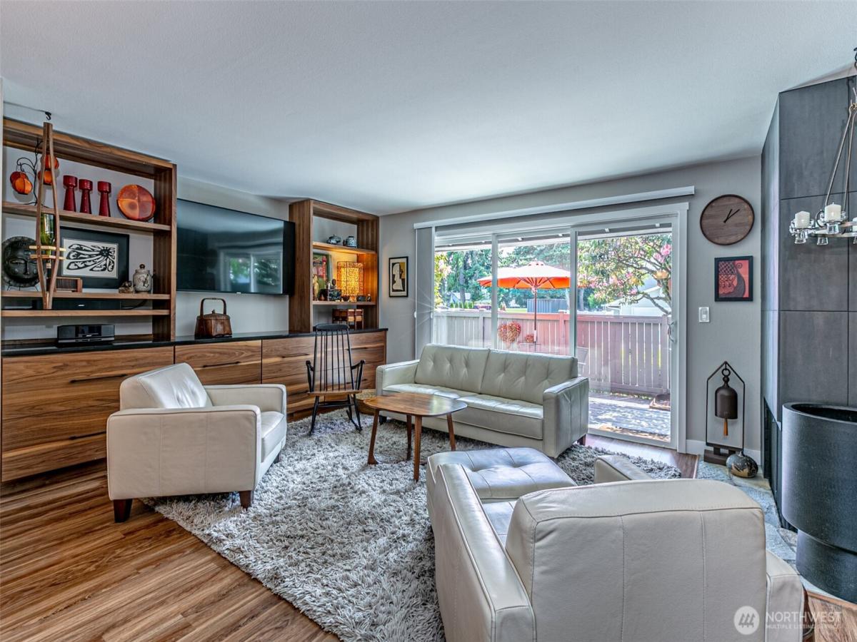 MLS #NWM2532539 image #0