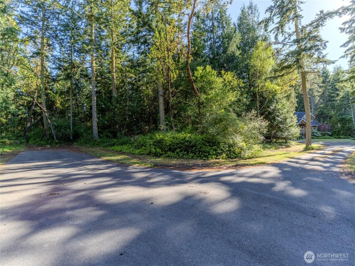 MLS #NWM2532615 image #0
